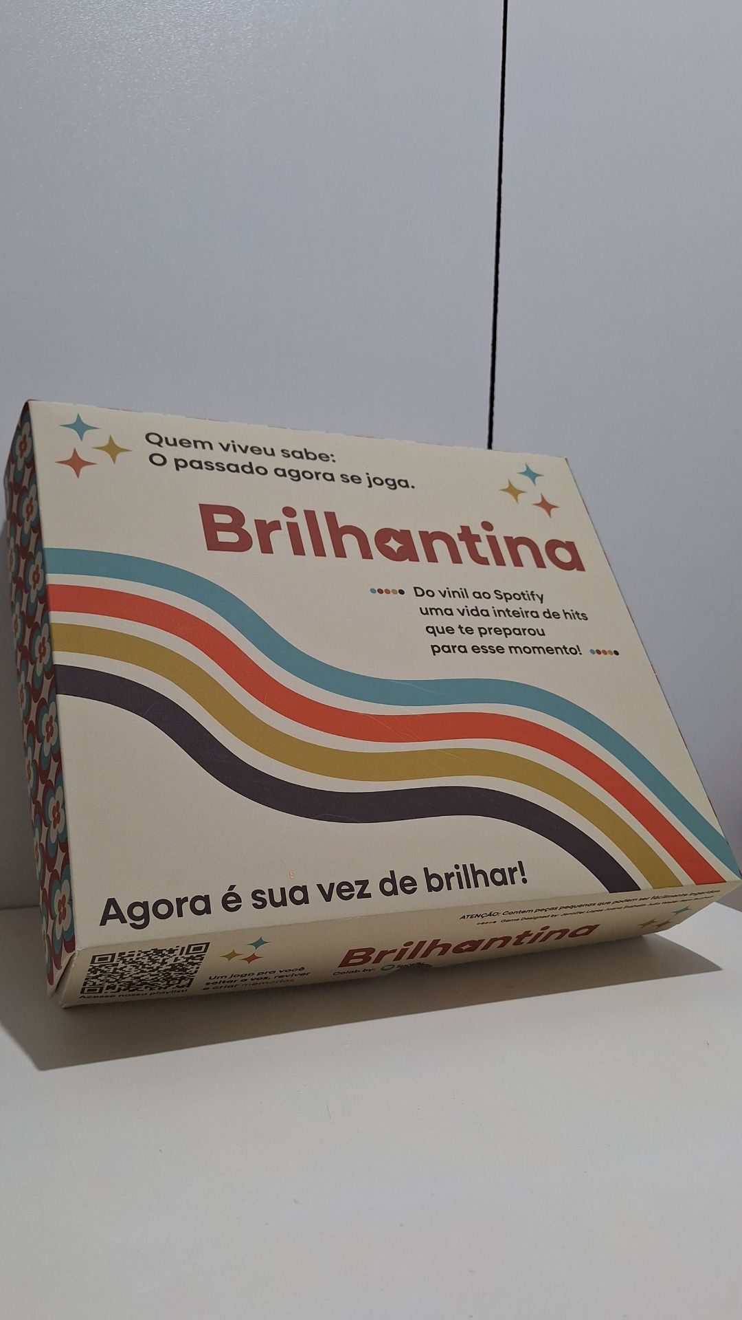 <span style = 'font-size:120%; font-weight: bold;'>Jogo Brilhantina</span><br>Brilhantina é um jogo de tabuleiro interativo criado para promover bem-estar, cognição e vínculos afetivos entre idosos ...